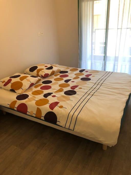 Superbe Appartement En Plein Centre Ville. La Roche-sur-Yon Kültér fotó