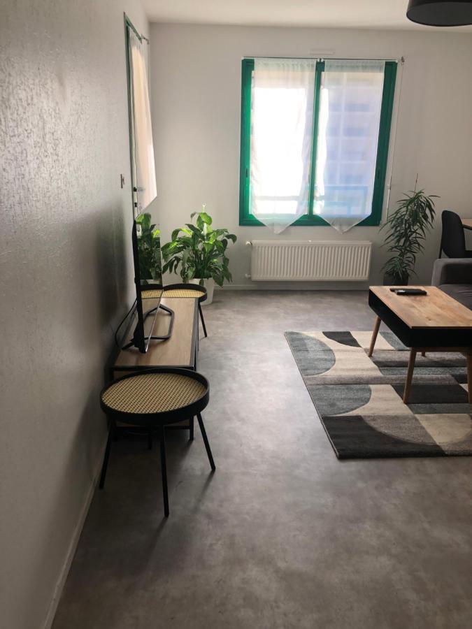Superbe Appartement En Plein Centre Ville. La Roche-sur-Yon Kültér fotó